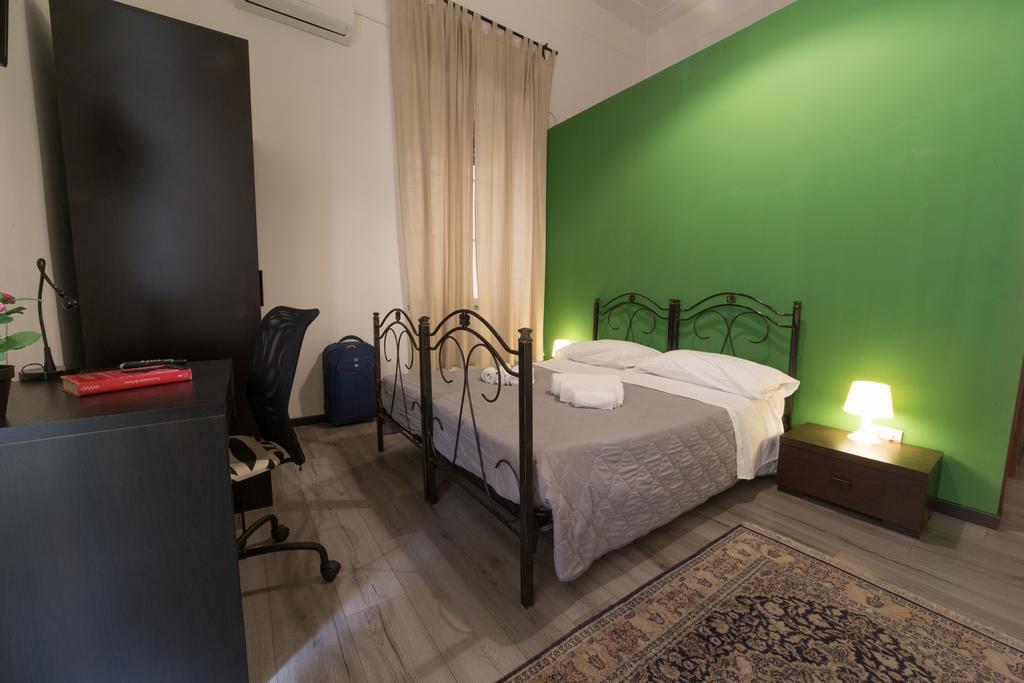 Tra L'Etna E Il Mare B&B Catania Exterior photo