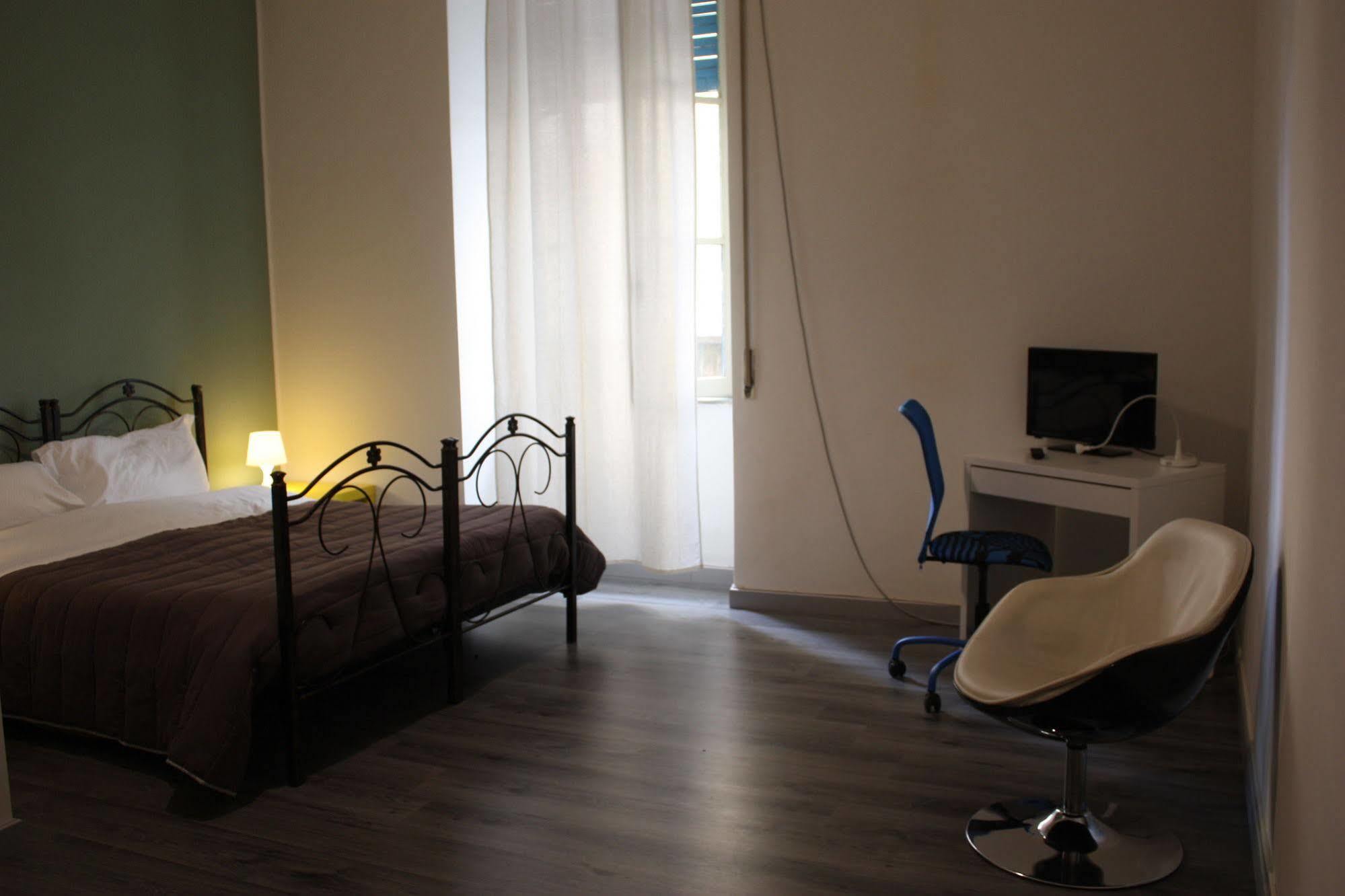 Tra L'Etna E Il Mare B&B Catania Exterior photo